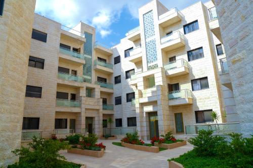 Gardens Complex
