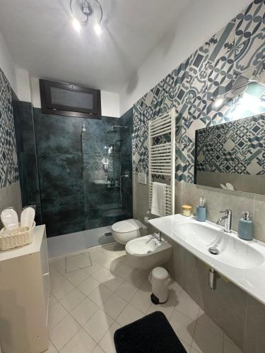 Ванна кімната в Santa fe apartment