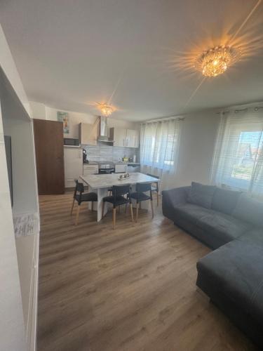 Χώρος καθιστικού στο SUNSHINE Apartments Rust-Ringsheim