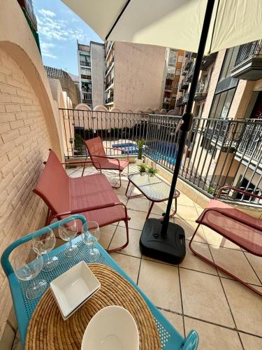 Casa Tita - Exclusivo Apartamento con Gran Terraza y Vistas a la Piscina en Lloret de Mar