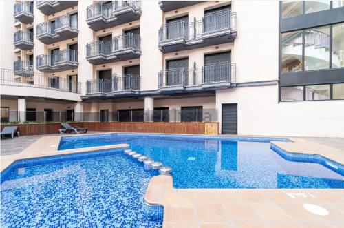 Casa Tita - Exclusivo Apartamento con Gran Terraza y Vistas a la Piscina en Lloret de Mar