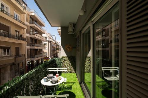 FilOikos Rare 5BR Suite 7mins to Syntagma Sleeps up to 10