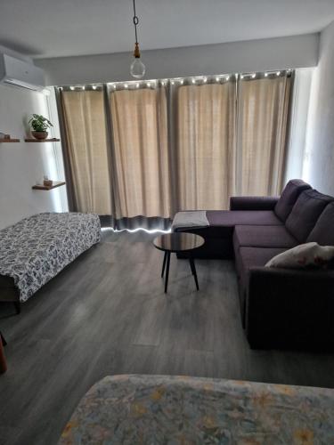 Lory's home