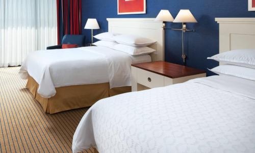 Un ou plusieurs lits dans un hébergement de l'établissement Sheraton San Diego Resort