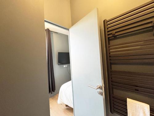 Ένα μπάνιο στο Magnifique T2 proche Orly et RER C