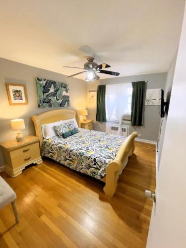 Ένα ή περισσότερα κρεβάτια σε δωμάτιο στο Apartment Home close to NWU & Hospitals