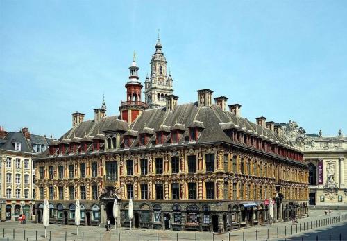 COUP DE COEUR Bon Plan Chambre 3 pers located history GRAND PLACE DE LILLE