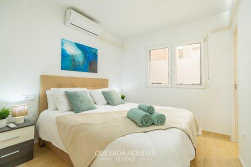 Sunny Beachside Apartment Sleeps 4 Ground Floor