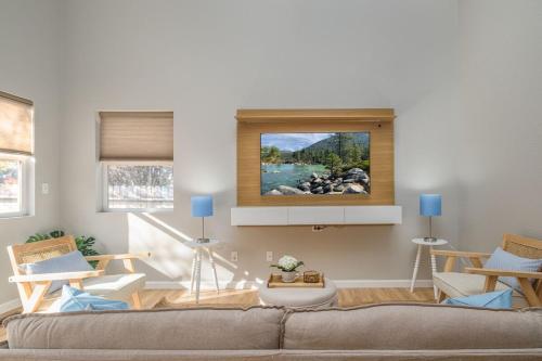 Gallery image of Designer Home conveniently located in Reno NV in Reno