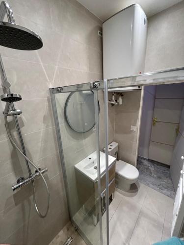 Ένα μπάνιο στο Montargis Apartment
