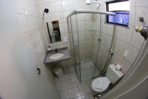 Ένα μπάνιο στο Hotel Poyares