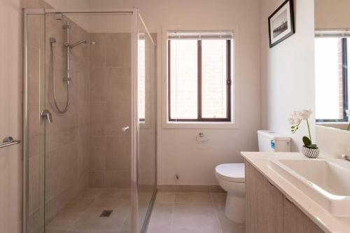 Gallery image of Everhome Clyde Home in Clyde