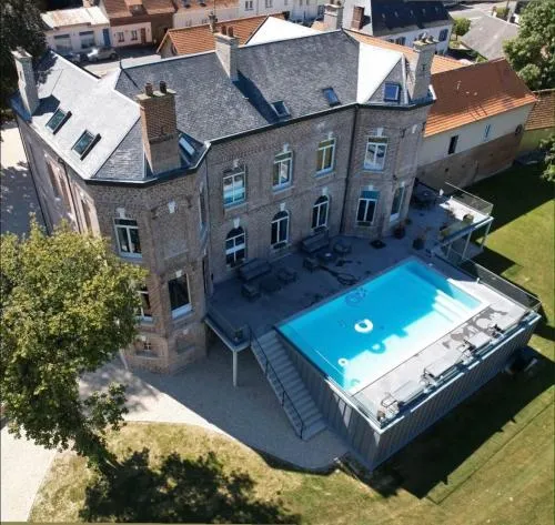 Aura Castle
