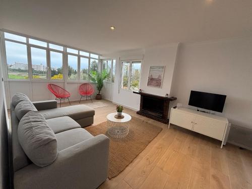 Posezení v ubytování Acogedor apartamento junto a la playa by beBalmy