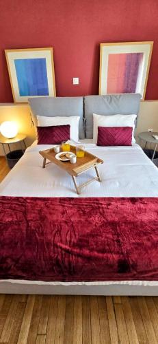 Cozy Near Acropolis by LV