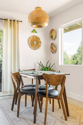Gallery image of Casa De Los Altos By The Cohost Company in Yucca Valley