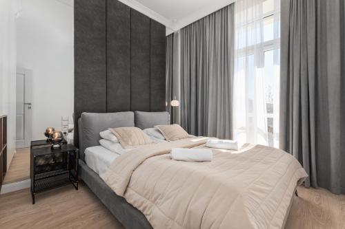 Aleje Jerozolimskie 25 by Homeprime