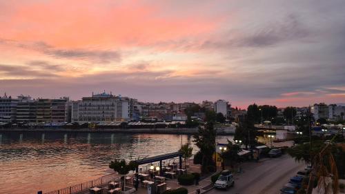 Debbie's διαμέρισμα δίπλα στο νερό !