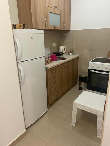 Dapur atau dapur kecil di Stan na dan Natalija