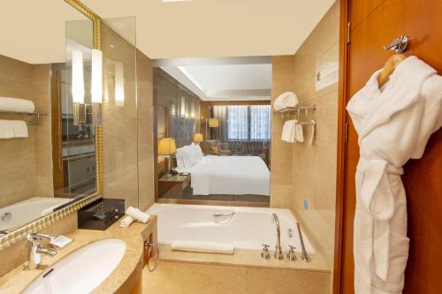 Koupelna v ubytování Sofitel Harbin