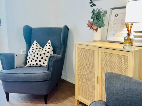 Et opholdsområde på A city oasis - full apartment with balcony