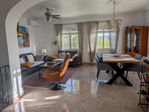 Spanish Villa with private pool
