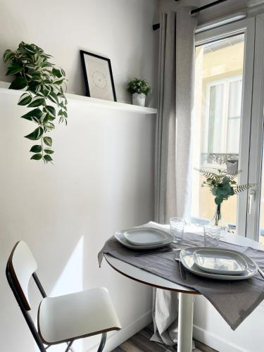 Photo de la galerie de l'établissement Cosy flat Bastille & Marais - Wifi fibre & Netflix, à Paris