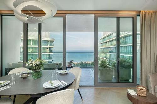 Waveview Premium Apartment, 9th Floor