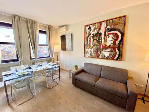 1 min Castle - 7 min Cathedral on Walk Prestige Apartment