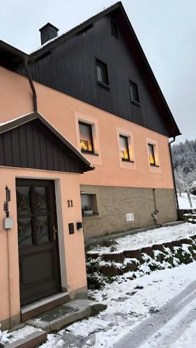 Galería fotográfica de Ferienhaus Schmalzgrube en Jöhstadt