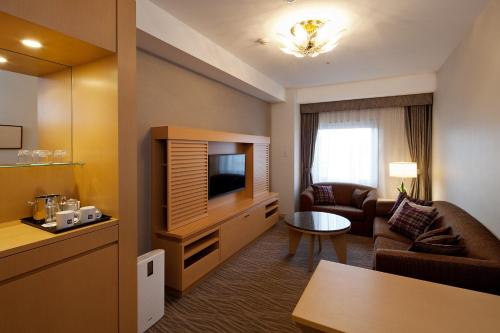 Ruang duduk di Ueda Tokyu REI Hotel