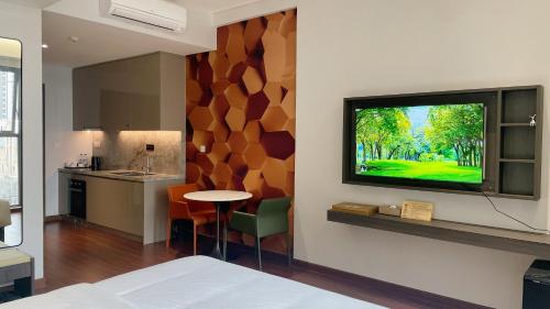 Μια τηλεόραση ή/και κέντρο ψυχαγωγίας στο Sunlight Condotel Hanoi