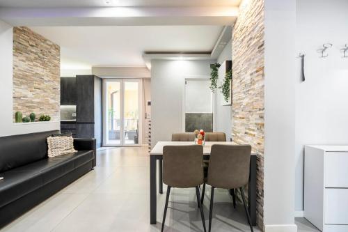 NEW - 2 Min Metro Batoni - Luxury Apt con Posto Auto