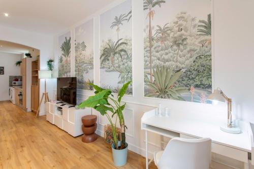 #34 Staywizus - Lamartine Central 3 BDR AC balcony 10mins walk to old town