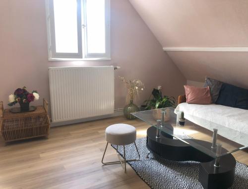 Photo de la galerie de l'établissement Sweet home, 15 mn from the 24h Le Mans circuit with swimming pool - Breakfast included, à Parigné-le-Pôlin