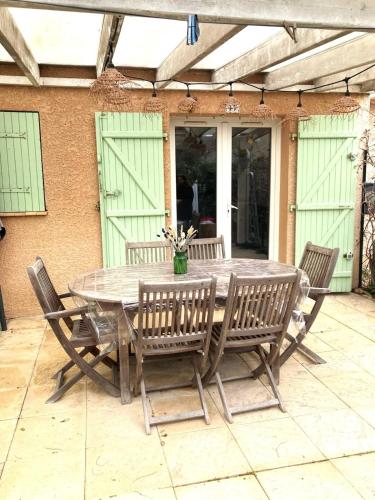 Beach house - 6 people - parking