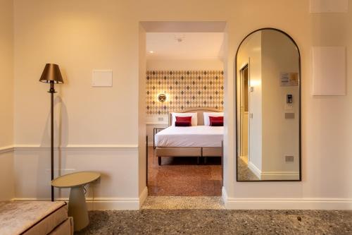 Hotel Arlecchino Image