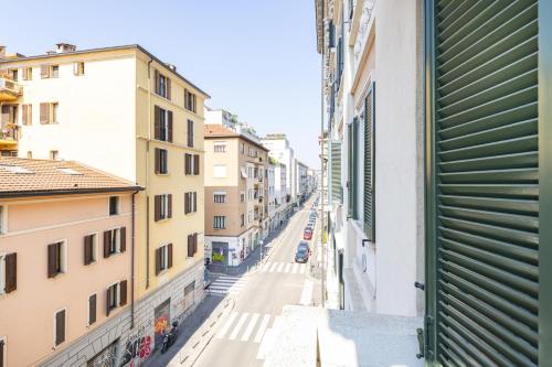 Easylife - Milano - Ferrari 3 - Navigli