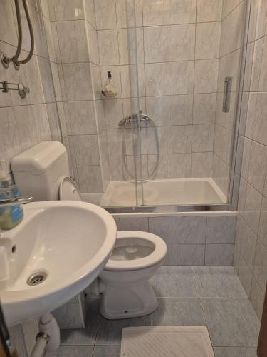 Room near the center