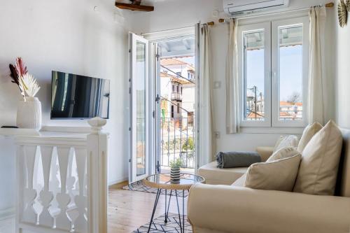 Avra Home - Island Living in Skopelos Town