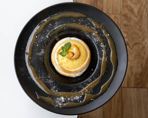 ホテルの敷地内または近くでの食事または食べ物