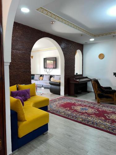 Posezení v ubytování Riad suite for families and groups