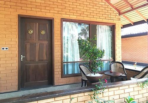 Ein Patio oder anderer Außenbereich in der Unterkunft Mangi's Tranquil Bangalows
