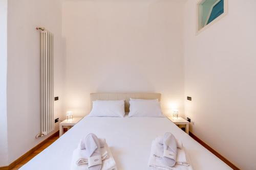 Bramante Luxury Apartments by InnStay