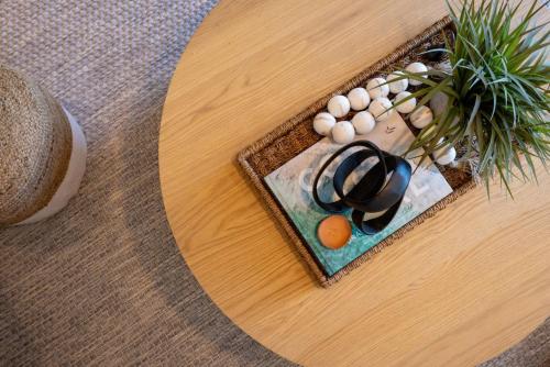 Utensilios para hacer té y café en Elevate USVI Completely remodelled 2025!