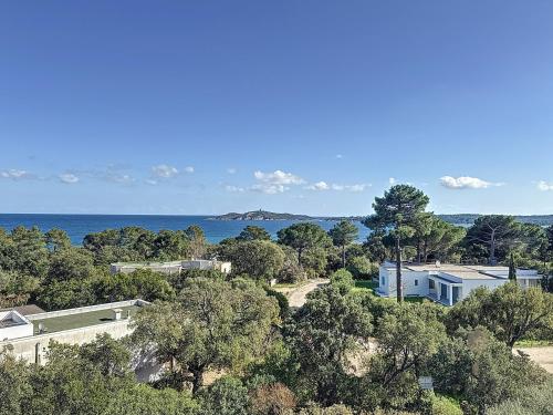 Villa Mimosa 150 m from Pinarello Beach