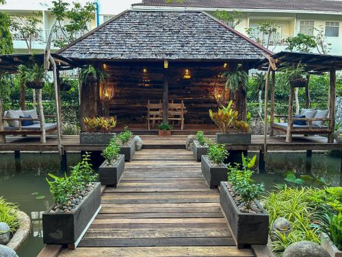 Ein Garten an der Unterkunft Vignette Collection Dinso Resort & Villas Ko Chang by IHG