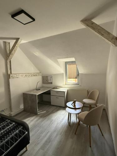Un lugar para sentarse en Guestroom K17