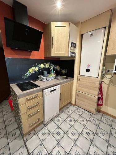 Dapur atau dapur kecil di Maison DE LUR