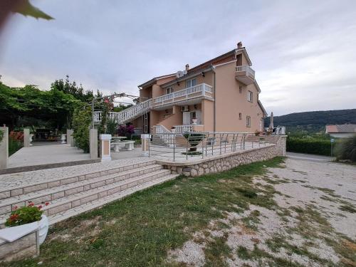 Gordana Apartments
